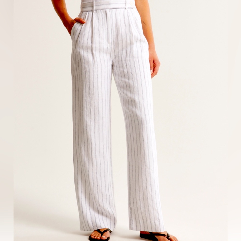Abercrombie and Fitch Sloane pants in white pinstripe